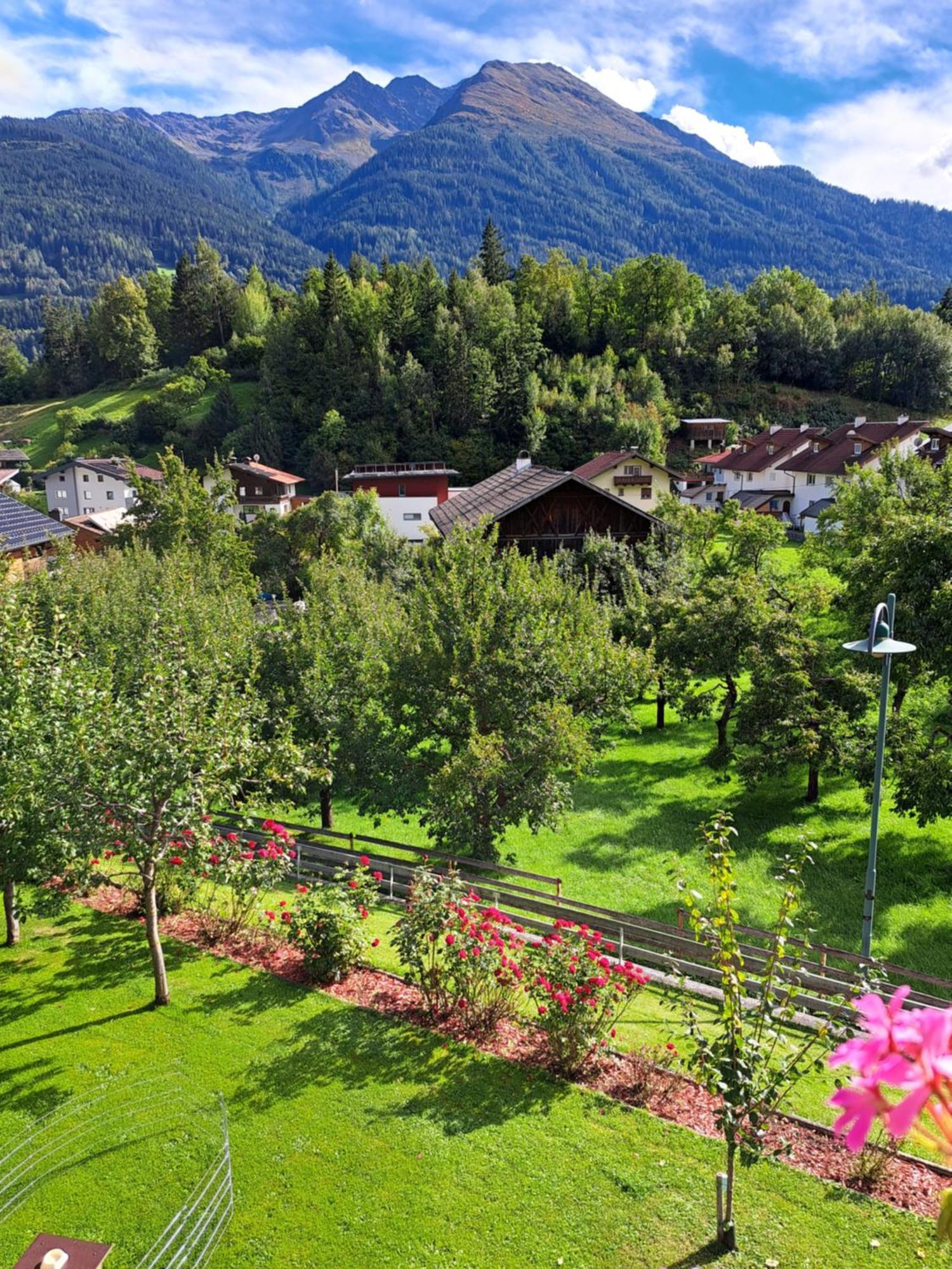 Hotel Spisshof Grins Esterno foto