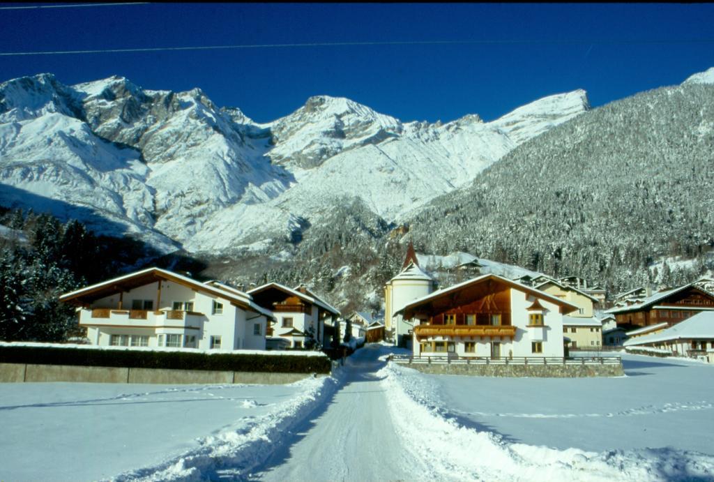 Hotel Spisshof Grins Esterno foto